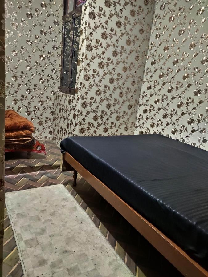 Ira Homestay Mathura - Divine Spiritual Stay Dış mekan fotoğraf