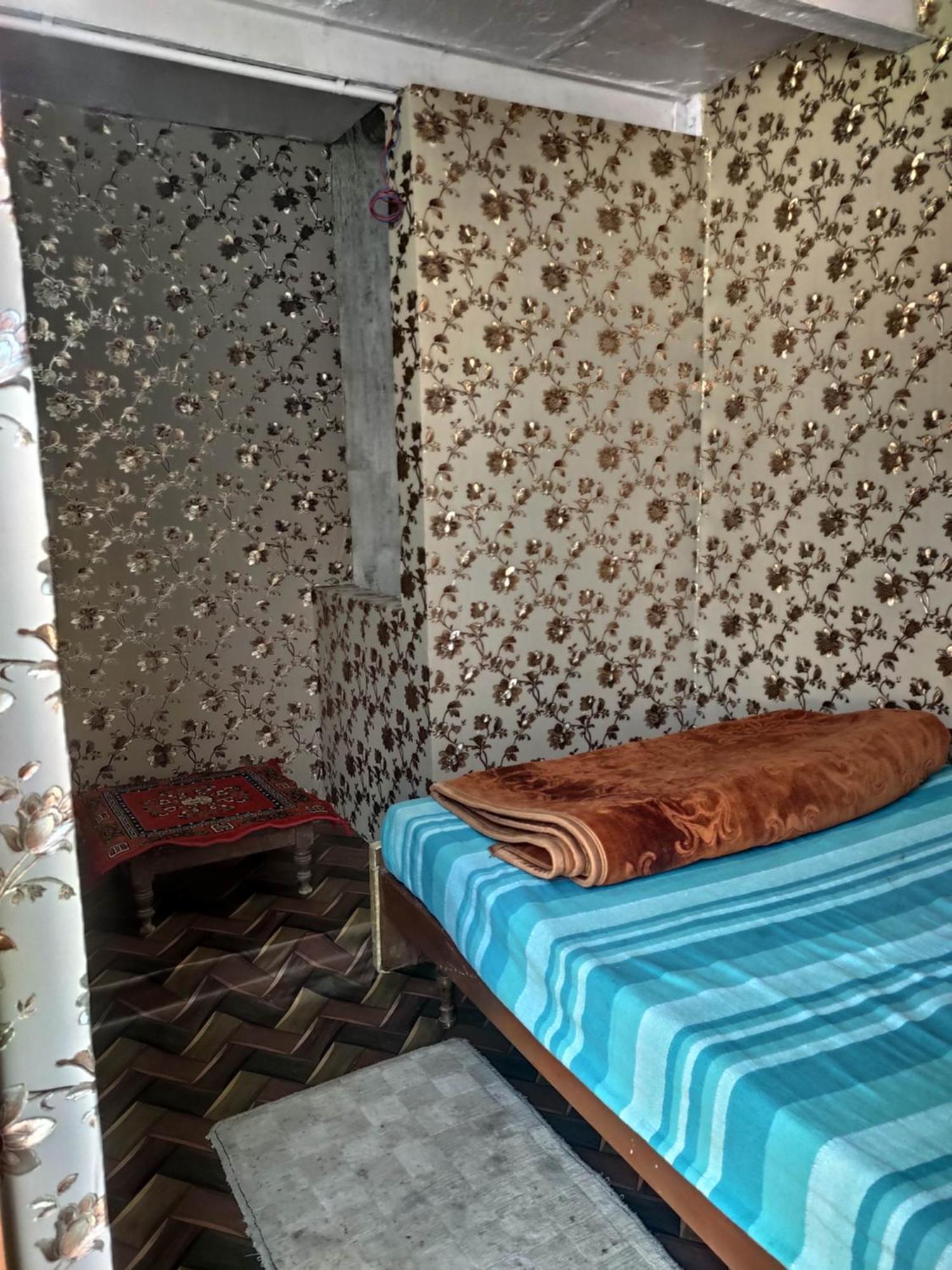 Ira Homestay Mathura - Divine Spiritual Stay Oda fotoğraf